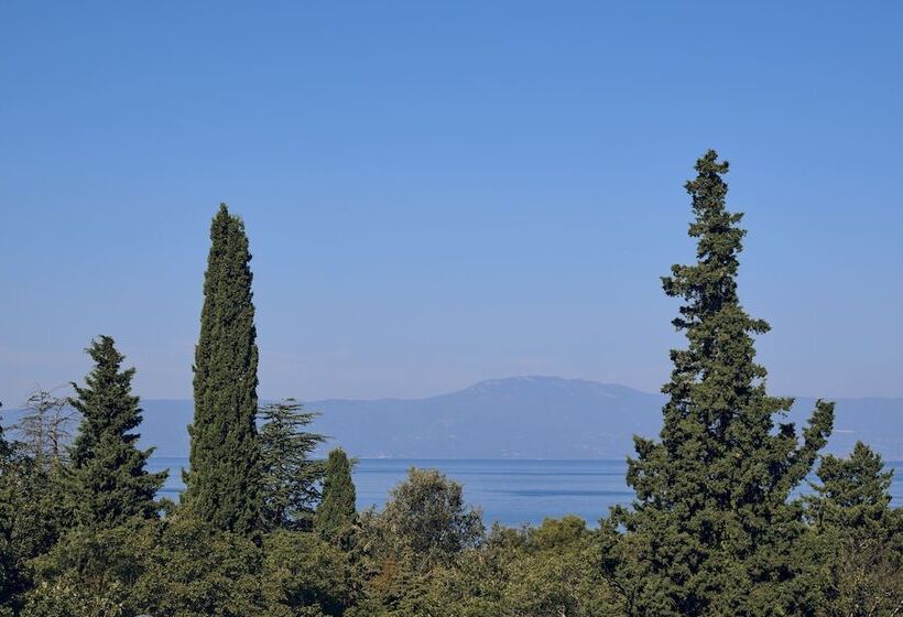 Отель Malinska Green Apartments