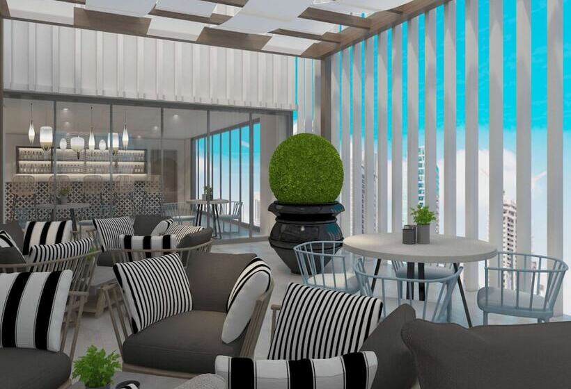 هتل Mercure Dubai Deira