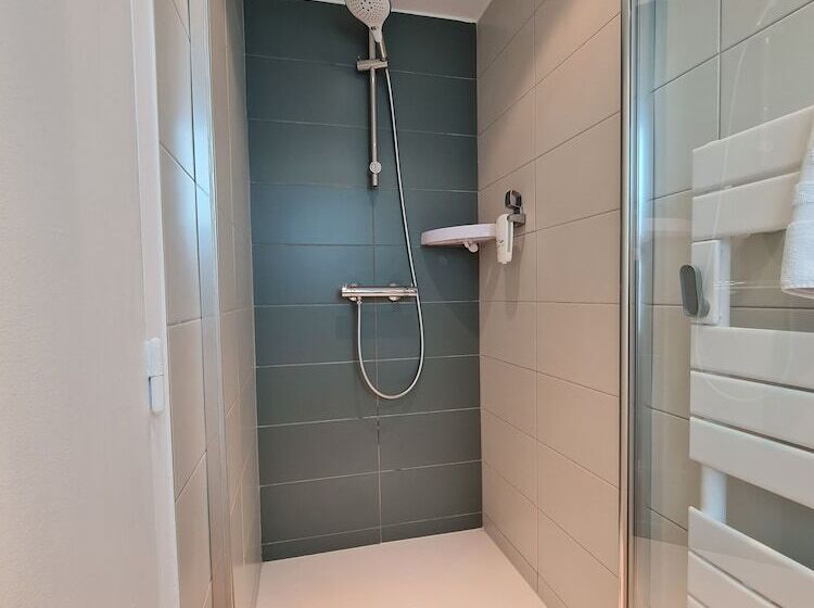 Отель Naéco Erdeven