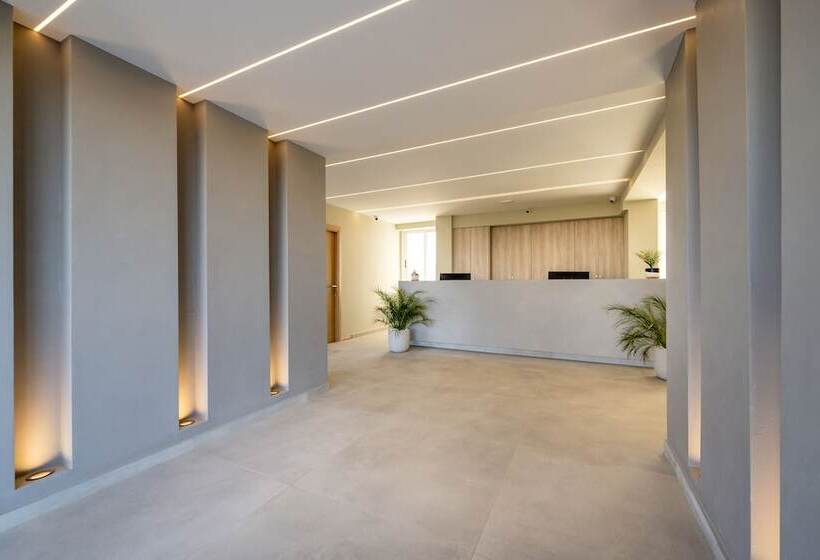 ホテル Nicolas Grand Suites   Adults Only