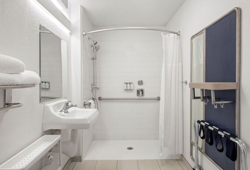 فندق Orange Grove Inn