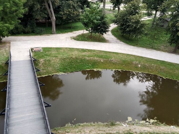 호텔 Palac Kurozweki