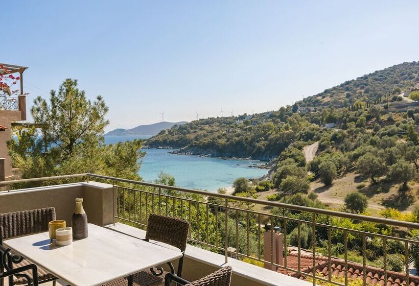 בית מלון כפרי Paramithenio Village Beach Resort & Spa