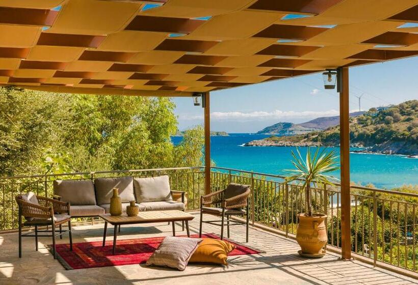 בית מלון כפרי Paramithenio Village Beach Resort & Spa