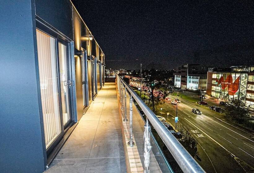 酒店 Penthouses In Slough