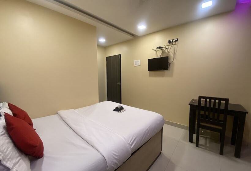 هتل Royal Grand   Near Mumbai International Airport