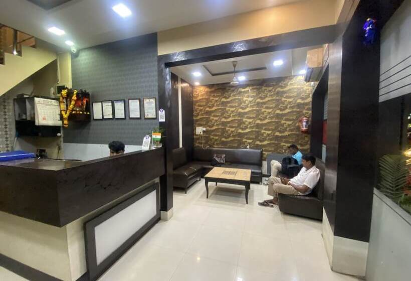 هتل Royal Grand   Near Mumbai International Airport