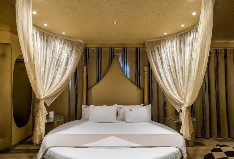 בית מלון כפרי Ruby Rooms Kifisia   Adults Only