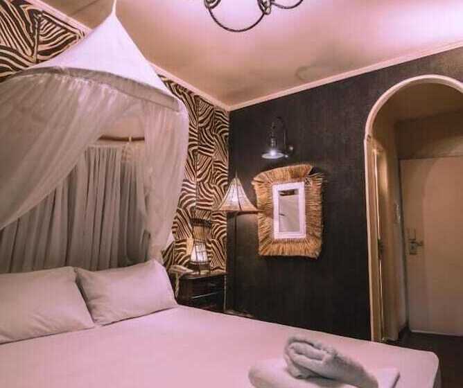 בית מלון כפרי Ruby Rooms Kifisia   Adults Only