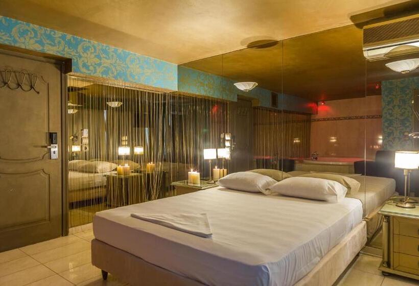 בית מלון כפרי Ruby Rooms Kifisia   Adults Only