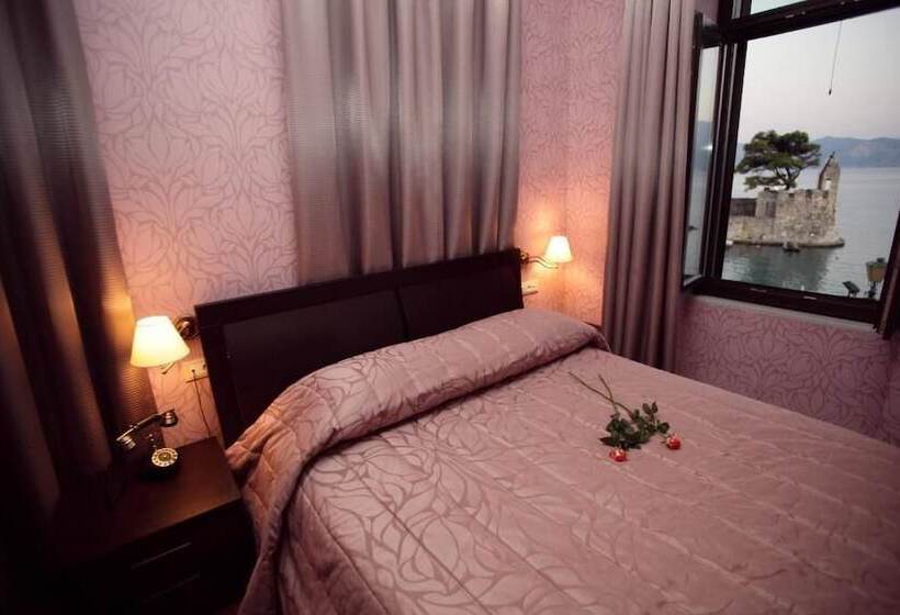 ホテル Spon Boutique