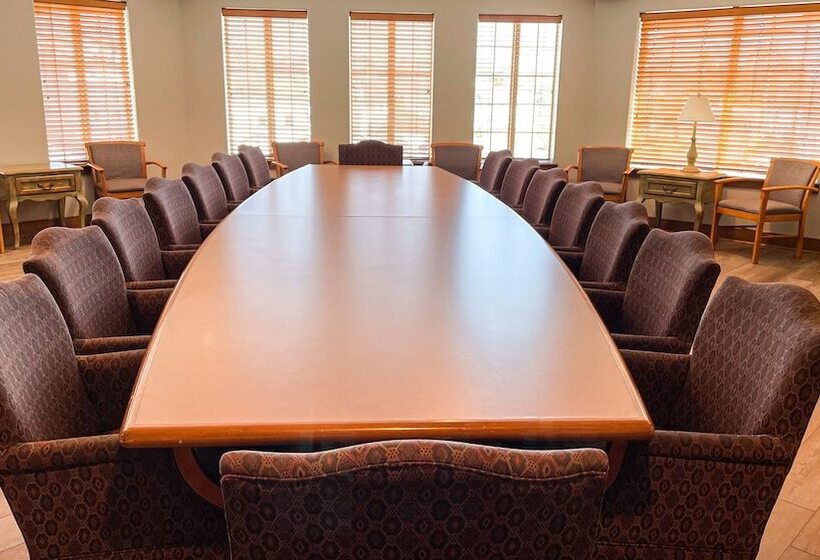 Отель Stone Harbor