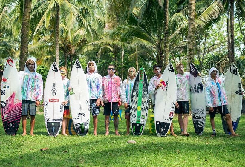 فندق Sumatra Surf Resort