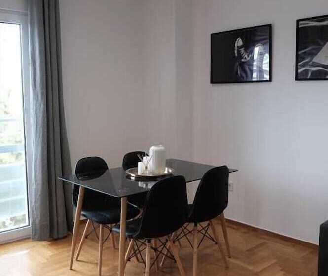 فندق Synpiraeus Apartments & Studios