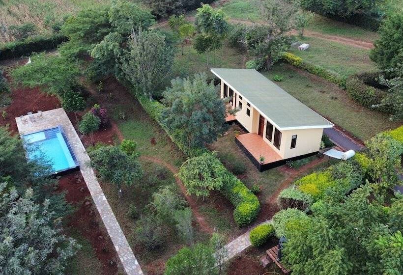 هتل Tanzanice Farm Lodge
