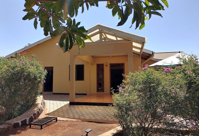 هتل Tanzanice Farm Lodge