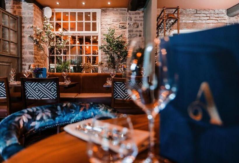 ホテル The Ashford Arms