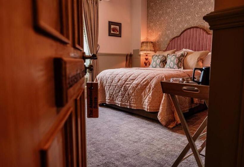 فندق The Ashford Arms