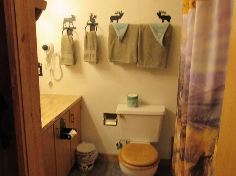 فندق The Woodsman Country Lodge