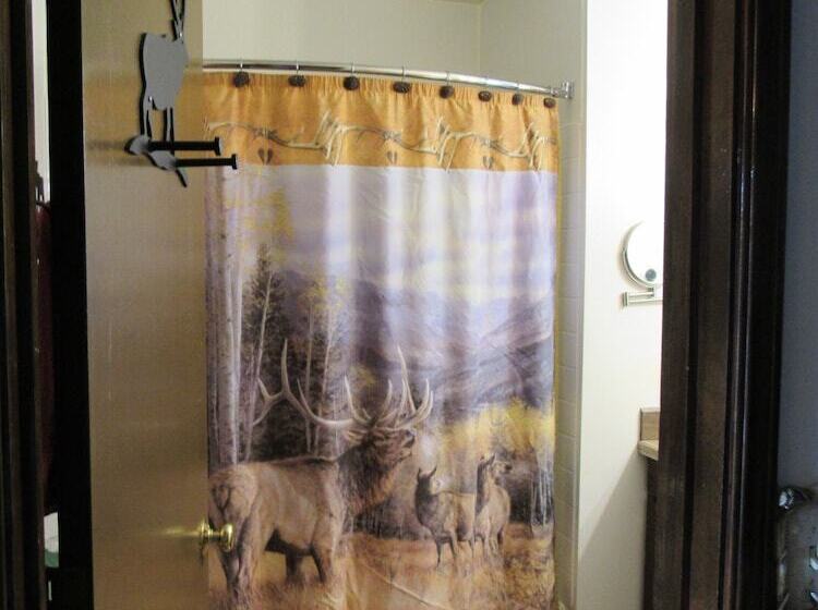 فندق The Woodsman Country Lodge