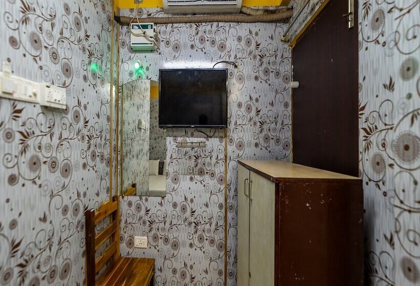 فندق Vasavi Residenzcy