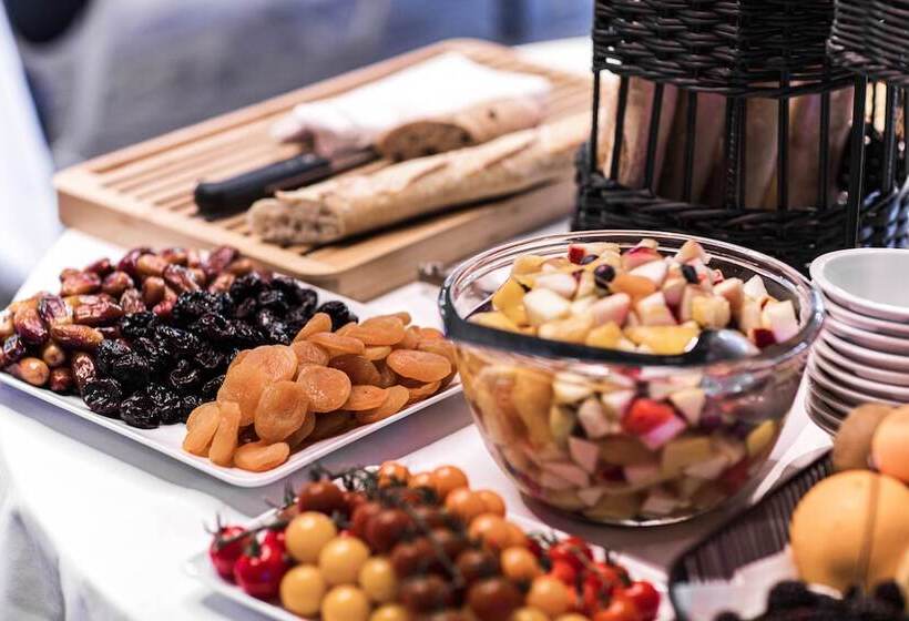 Westotel Taverny   Paris Val D Oise