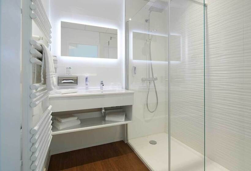 Westotel Taverny   Paris Val D Oise