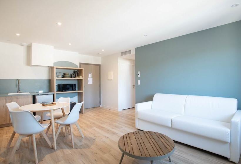 Logis Les Cepages Restaurant Le Raisin