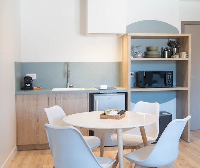 Logis Les Cepages Restaurant Le Raisin