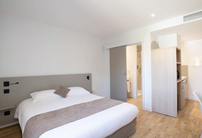 Logis Les Cepages Restaurant Le Raisin