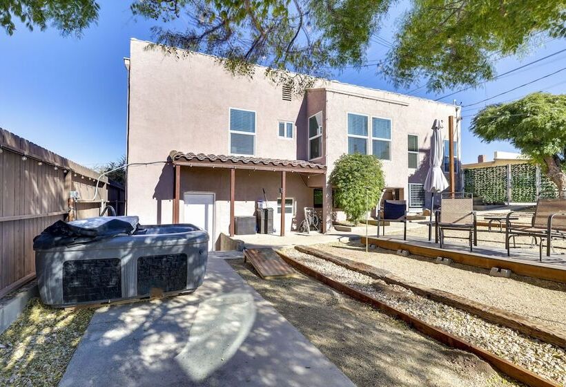 Kingman Retreat W/ Hot Tub: 1 Block To Route 66!