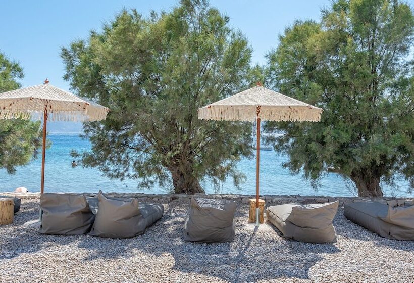 Klima Bay Beachfront Boutique Houses