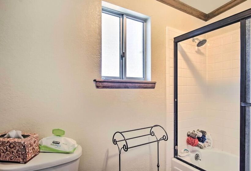 Lake Arrowhead Cabin: Lush Yard ~ 5 Mi To Village