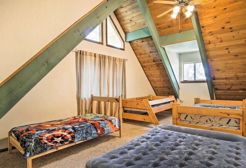 Lake Arrowhead Cabin: Lush Yard ~ 5 Mi To Village