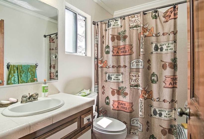 Lake Arrowhead Cabin: Lush Yard ~ 5 Mi To Village