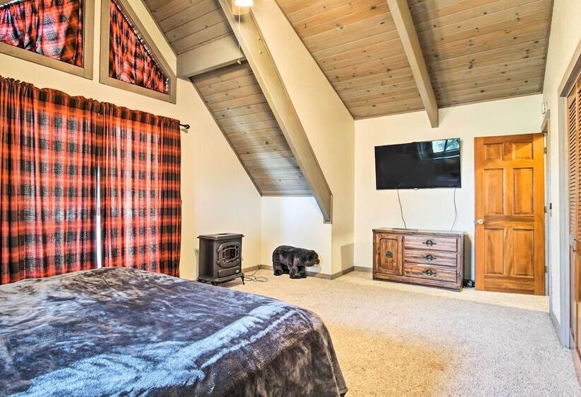 Lake Arrowhead Cabin: Lush Yard ~ 5 Mi To Village