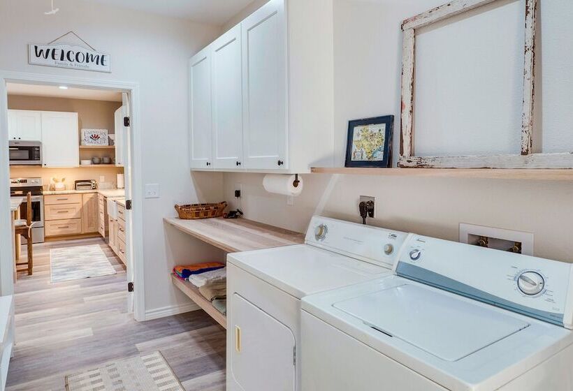 Home W/ Pool Access: Fishing At Lake Sam Rayburn!