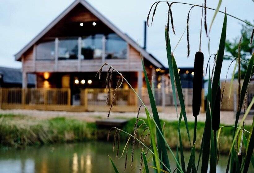 Lake View Lodge