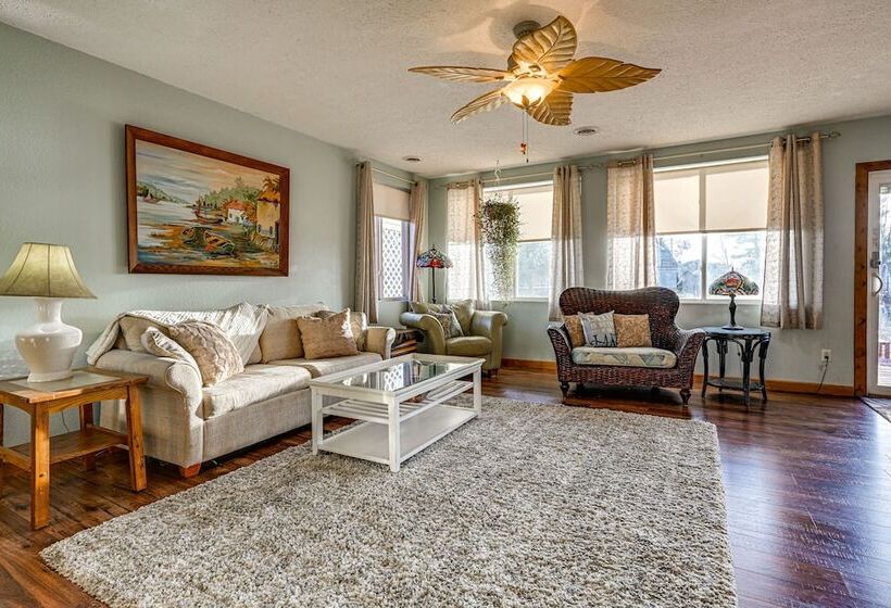 The Lodge On Lake 13  Private Lakefront Retreat!