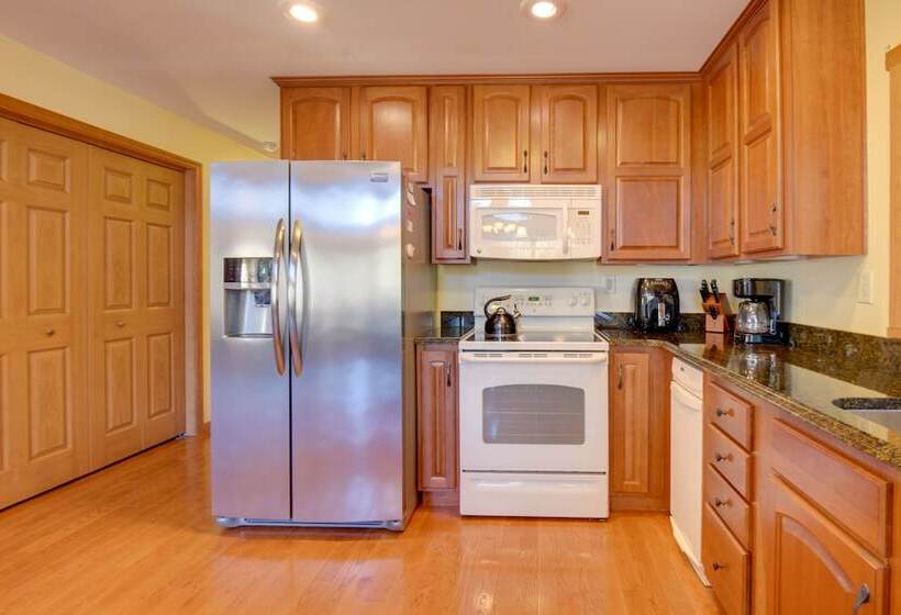 Lakefront Meredith Home 19 Mi To Gunstock Mountain