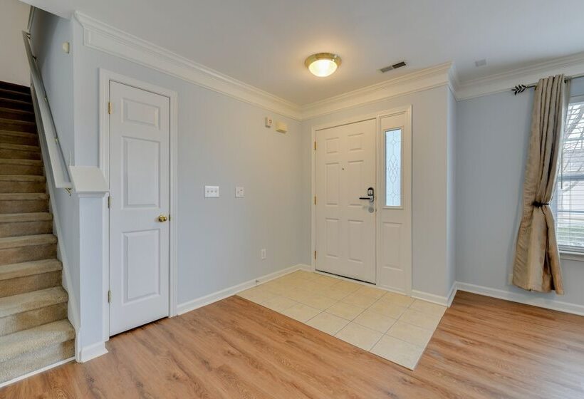 Charlotte Home ~ 11 Mi To Downtown!