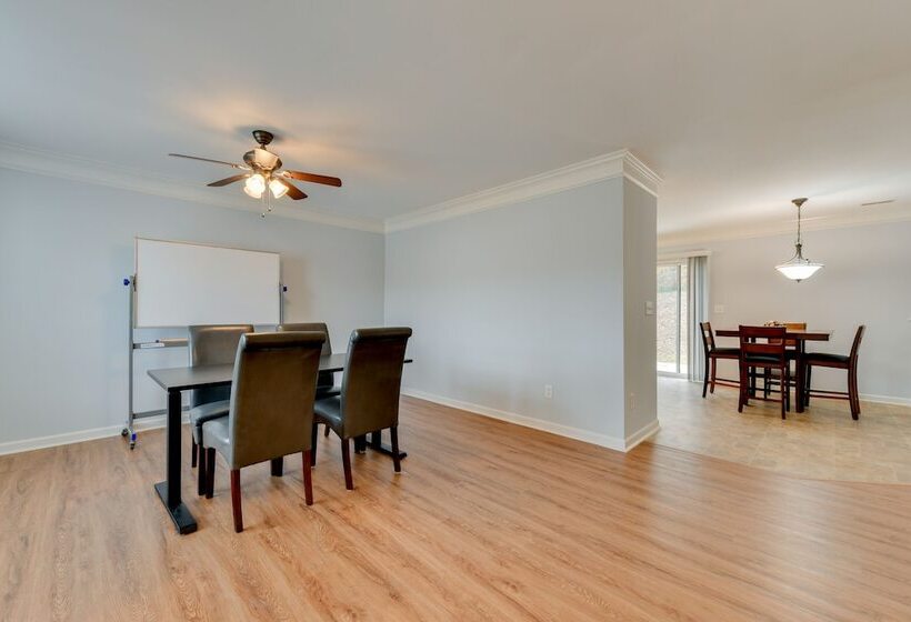 Charlotte Home ~ 11 Mi To Downtown!