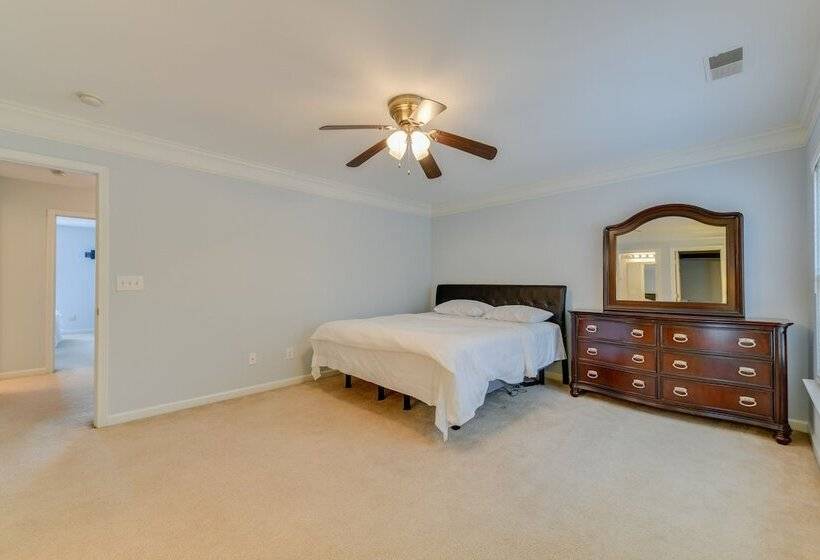 Charlotte Home ~ 11 Mi To Downtown!