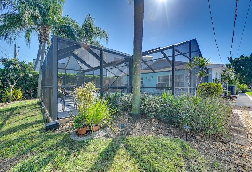 Lovely Naples Home W/ Lanai & Pool ~ 1 Mi To Beach