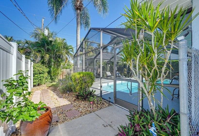 Lovely Naples Home W/ Lanai & Pool ~ 1 Mi To Beach