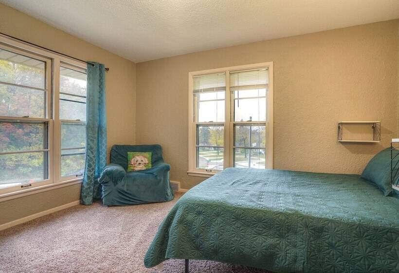 Pet Friendly St Paul Home: Fireplace & Office Area