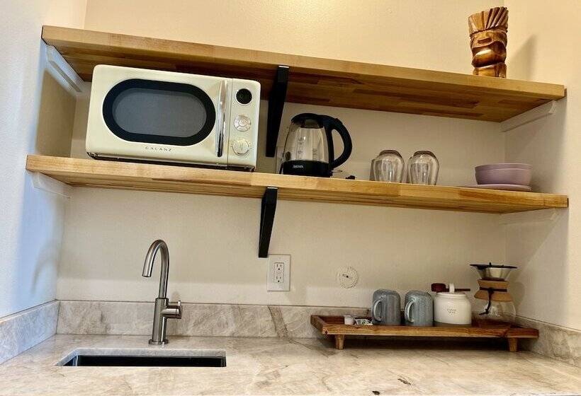 Mango Sunset Bed And Breakfast