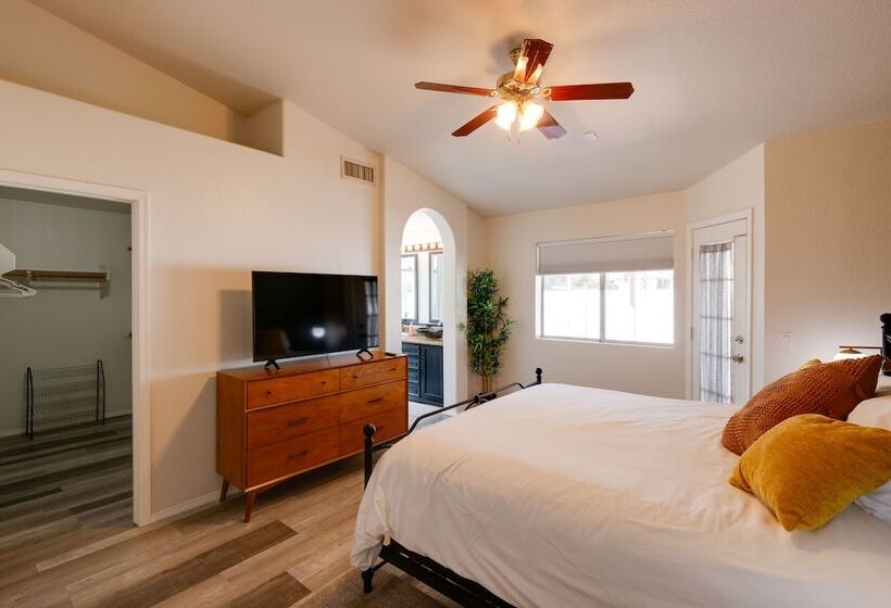 Modern Chandler Retreat W/ Private Outdoor Pool