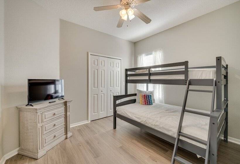 Near Golf Courses: Modern Davenport Home W/ Pool