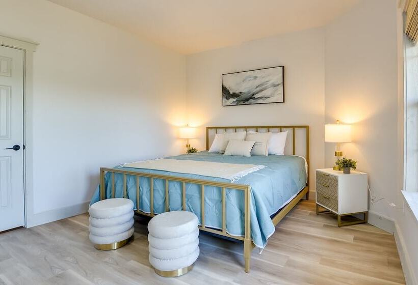 Modern Graford Cabin: Walk To Possum Kingdom Lake!